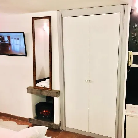Studio With Wifi At